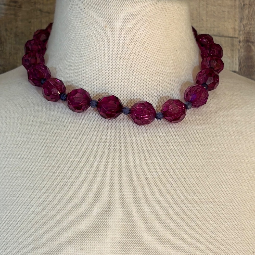 Magenta Faceted Bead Statement Necklace Silver Tone Adjustable Clasp